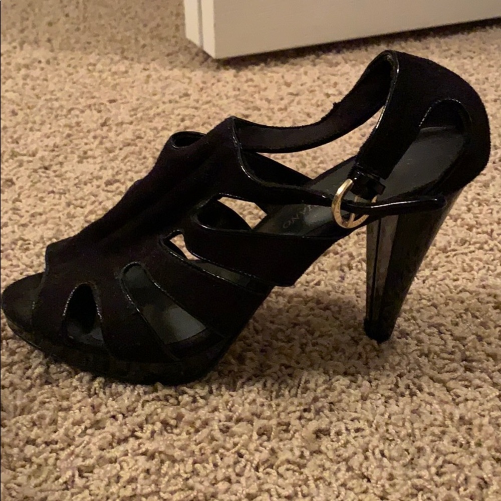 Black heels
